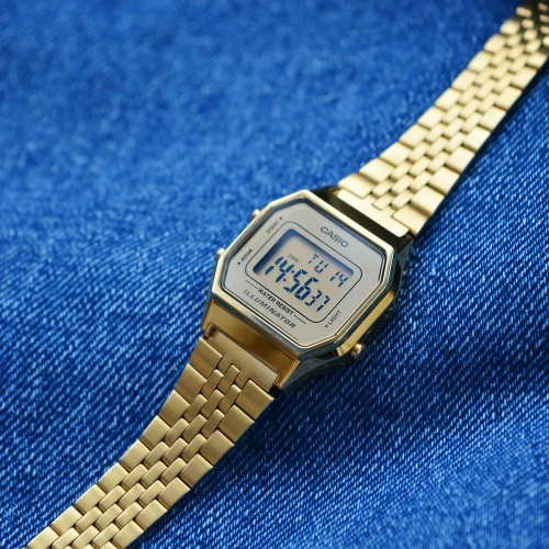 Жіночий годинник CASIO RETRO LA680WEGA-9ER купити за ціною 3680 грн на сайті - THEWATCH