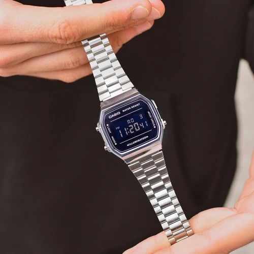 Чоловічий годинник CASIO RETRO A168WEM-1EF купити за ціною 3540 грн на сайті - THEWATCH