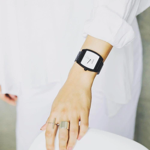 Чоловічий годинник NIXON TIME TRACKER A1245-005-00 купити за ціною 5230 грн на сайті - THEWATCH