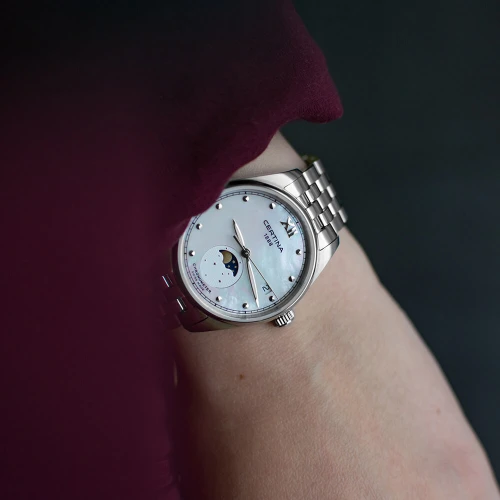 Жіночий годинник CERTINA URBAN DS-8 LADY MOON PHASE C033.257.11.118.00 купити за ціною 28260 грн на сайті - THEWATCH