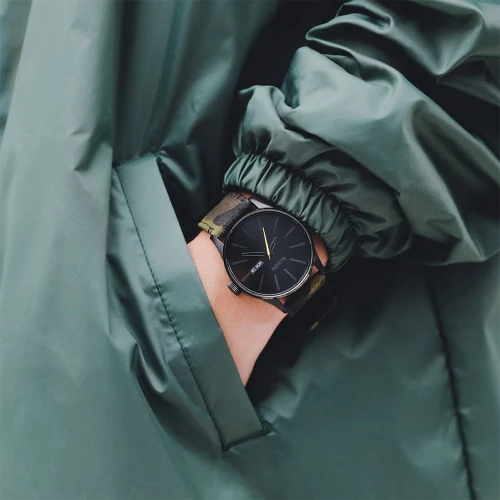 Чоловічий годинник NIXON SENTRY A105-3054-00 купити за ціною 6400 грн на сайті - THEWATCH