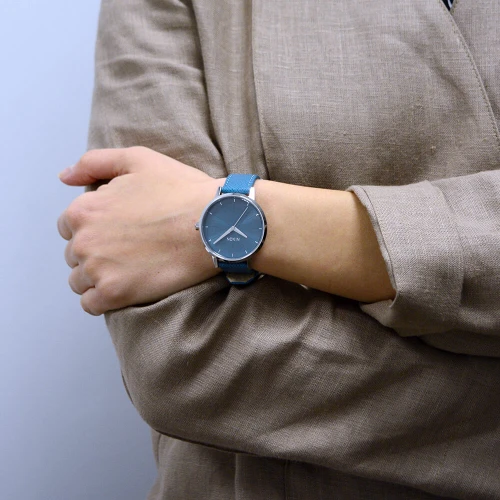 Жіночий годинник NIXON KENSINGTON A108-3076-00 купити за ціною 4800 грн на сайті - THEWATCH