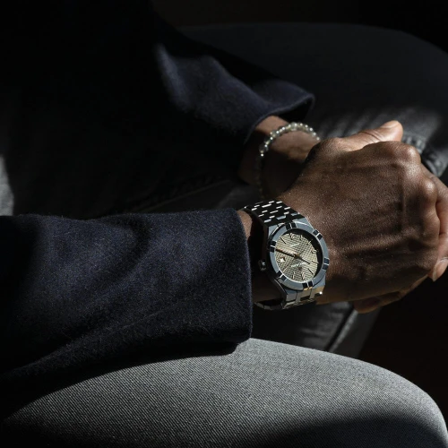 Мужские наручные часы MAURICE LACROIX AIKON AUTOMATIC 42MM AI6008-SS002-331-1 купить по цене 0 грн на сайте - THEWATCH