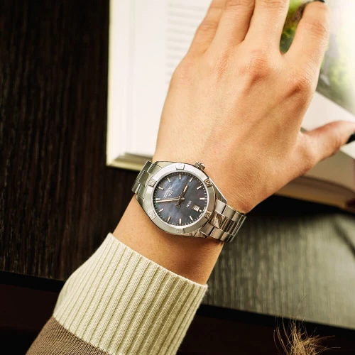 Жіночий годинник TISSOT PR 100 T101.910.11.121.00 купити за ціною 20790 грн на сайті - THEWATCH