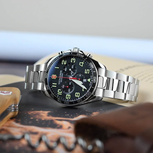 Чоловічий годинник VICTORINOX SWISS ARMY FIELDFORCE V241855 купити за ціною 29107 грн на сайті - THEWATCH