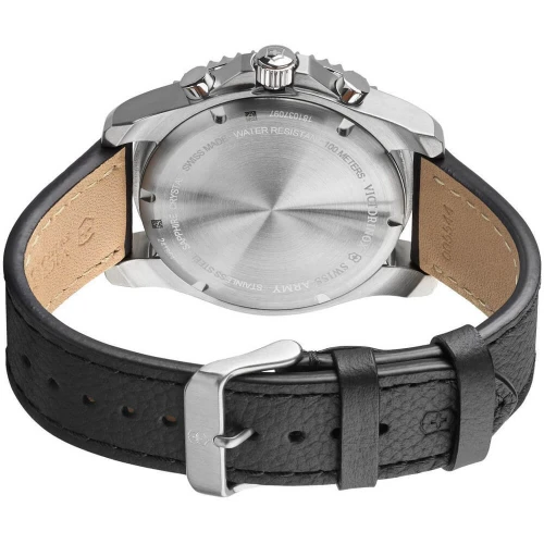 Чоловічий годинник VICTORINOX SWISS ARMY MAVERICK V241864 купити за ціною 36762 грн на сайті - THEWATCH