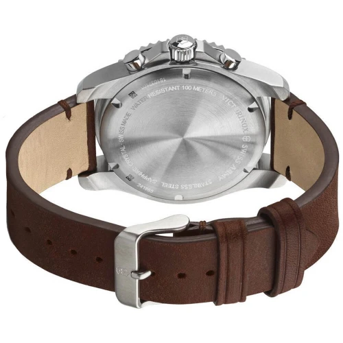 Чоловічий годинник VICTORINOX SWISS ARMY MAVERICK V241865 купити за ціною 36762 грн на сайті - THEWATCH
