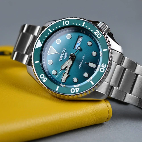 Чоловічий годинник SEIKO 5 SPORTS SRPD61K1 купити за ціною 15700 грн на сайті - THEWATCH