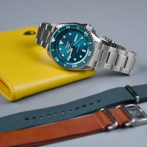 Чоловічий годинник SEIKO 5 SPORTS SRPD61K1 купити за ціною 15700 грн на сайті - THEWATCH