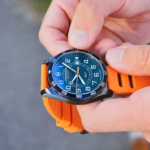 Чоловічий годинник VICTORINOX SWISS ARMY FIELDFORCE V241897 купити за ціною 25369 грн на сайті - THEWATCH