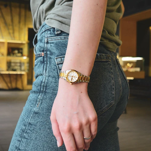 Жіночий годинник SEIKO 5 CLASSIC SYMG42K1 купити за ціною 12100 грн на сайті - THEWATCH