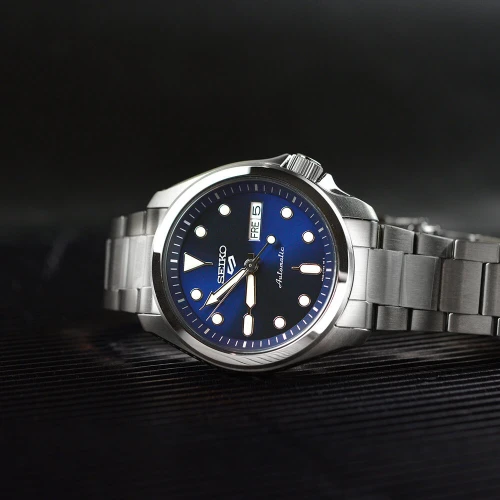 Мужские наручные часы SEIKO SEIKO 5 SRPE53K1 купить по цене 15700 грн на сайте - THEWATCH