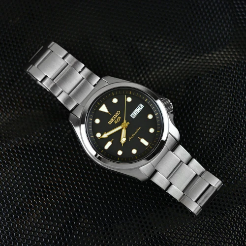 Чоловічий годинник SEIKO SEIKO 5 SRPE57K1 купити за ціною 15700 грн на сайті - THEWATCH