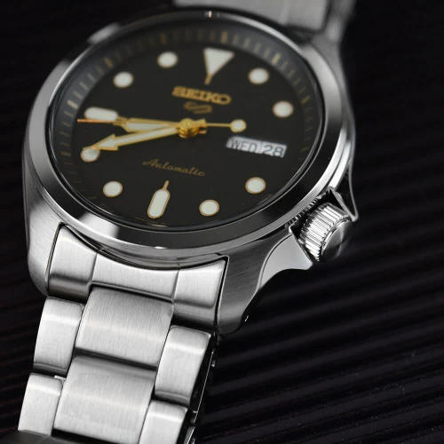 Чоловічий годинник SEIKO SEIKO 5 SRPE57K1 купити за ціною 15700 грн на сайті - THEWATCH