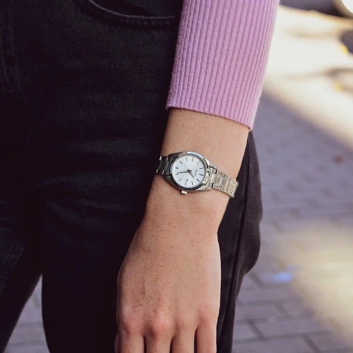 Жіночий годинник SEIKO CS SPORTS SUR633P1 купити за ціною 12100 грн на сайті - THEWATCH