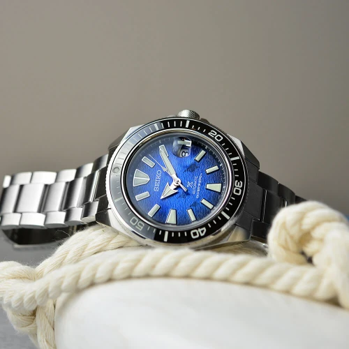 Чоловічий годинник SEIKO PROSPEX KING SAMURAI SAVE THE OCEAN MANTA RAY SRPE33K1 купити за ціною 32800 грн на сайті - THEWATCH