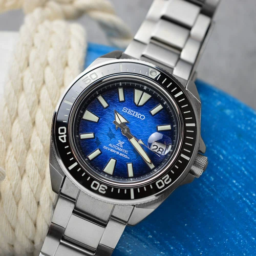 Чоловічий годинник SEIKO PROSPEX KING SAMURAI SAVE THE OCEAN MANTA RAY SRPE33K1 купити за ціною 32800 грн на сайті - THEWATCH