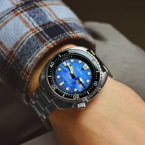 Мужские наручные часы SEIKO PROSPEX KING TURTLE SAVE THE OCEAN MANTA RAY SRPE39K1 купить по цене 32300 грн на сайте - THEWATCH