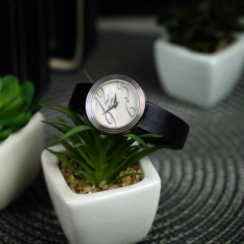 Жіночий годинник BALMAIN OPERA 1371.32.84 купити за ціною 15670 грн на сайті - THEWATCH