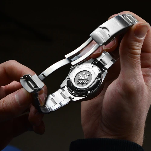 Чоловічий годинник CERTINA AQUA DS ACTION DIVER C032.807.11.041.00 купити за ціною 44850 грн на сайті - THEWATCH