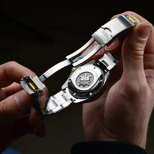 Чоловічий годинник CERTINA AQUA DS ACTION DIVER C032.807.22.051.01 купити за ціною 47920 грн на сайті - THEWATCH