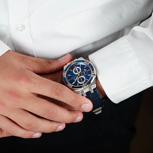 Чоловічий годинник MAURICE LACROIX AIKON AI1018-SS001-432-4 купити за ціною 80460 грн на сайті - THEWATCH