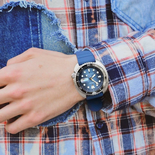 Чоловічий годинник SEIKO PROSPEX KING TURTLE SAVE THE OCEAN DARK MANTA RAY SRPF77K1 купити за ціною 30800 грн на сайті - THEWATCH