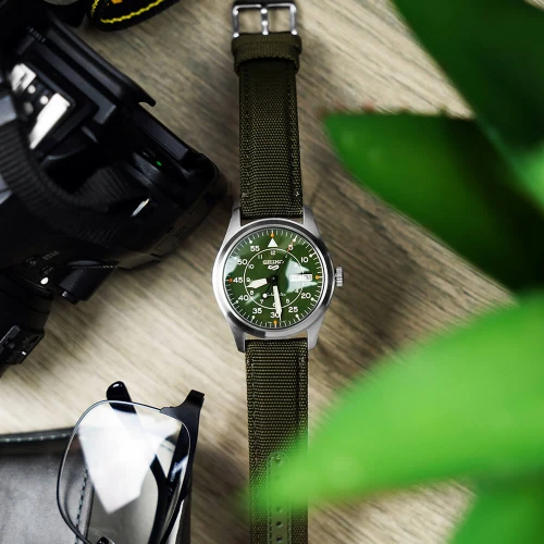 Мужские наручные часы SEIKO 5 SPORTS STREET SRPH29K1 купить по цене 15700 грн на сайте - THEWATCH