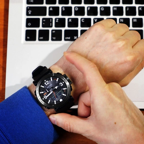 Чоловічий годинник CASIO PRO TREK PRW-6611Y-1ER купити за ціною 24380 грн на сайті - THEWATCH