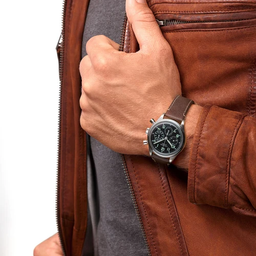 Чоловічий годинник LONGINES HERITAGE AVIGATION BIGEYE L2.816.4.53.2 купити за ціною 174460 грн на сайті - THEWATCH