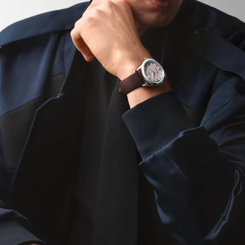 Чоловічий годинник LONGINES HERITAGE CLASSIC SILVER ARROW L2.834.4.72.2 купити за ціною 133960 грн на сайті - THEWATCH