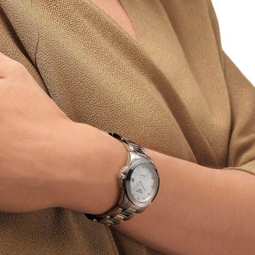 Жіночий годинник LONGINES CONQUEST L3.377.4.87.6 купити за ціною 77880 грн на сайті - THEWATCH