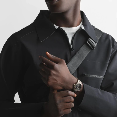 Чоловічий годинник LONGINES CONQUEST V.H.P. L3.726.4.56.6 купити за ціною 65420 грн на сайті - THEWATCH