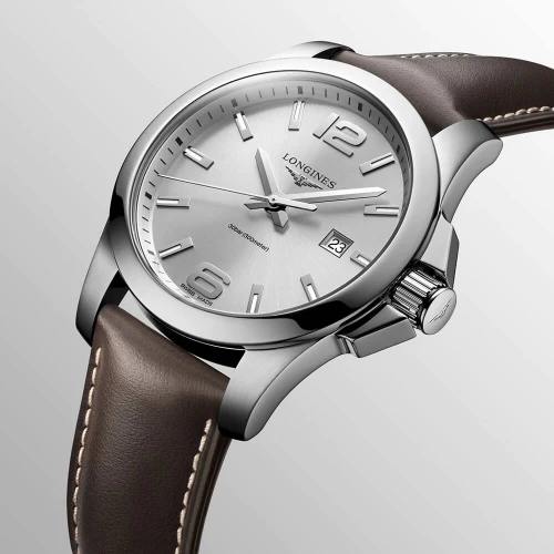 Чоловічий годинник LONGINES CONQUEST L3.760.4.76.5 купити за ціною 52960 грн на сайті - THEWATCH