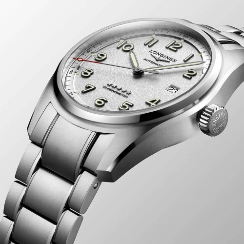 Чоловічий годинник LONGINES SPIRIT L3.810.4.73.6 купити за ціною 130840 грн на сайті - THEWATCH