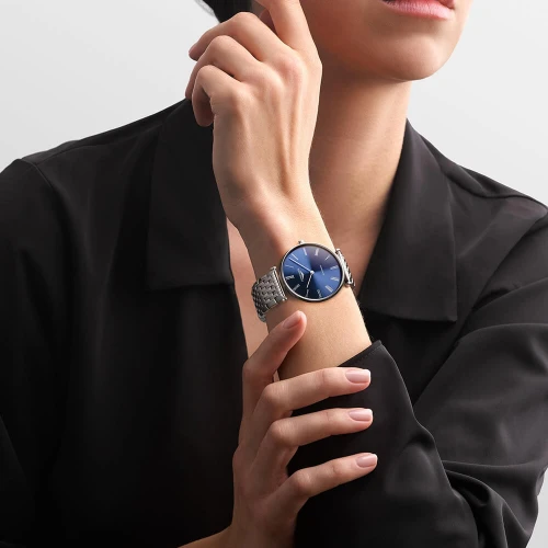 Жіночий годинник LONGINES LA GRANDE CLASSIQUE DE LONGINES L4.918.4.94.6 купити за ціною 109040 грн на сайті - THEWATCH