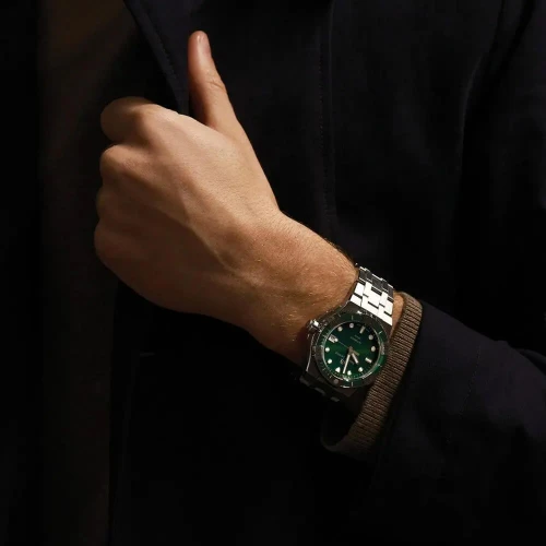 Чоловічий годинник MAURICE LACROIX AIKON VENTURER 38MM AI6057-SSL52-630-1 купити за ціною 131120 грн на сайті - THEWATCH