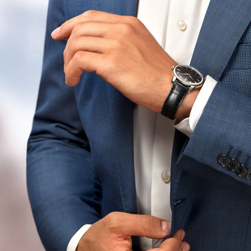 Чоловічий годинник LONGINES CONQUEST HERITAGE L1.645.4.52.4 купити за ціною 149540 грн на сайті - THEWATCH