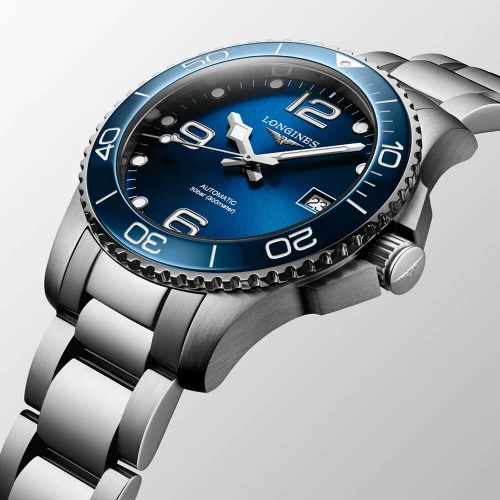 Чоловічий годинник LONGINES HYDROCONQUEST L3.780.4.96.6 купити за ціною 105920 грн на сайті - THEWATCH