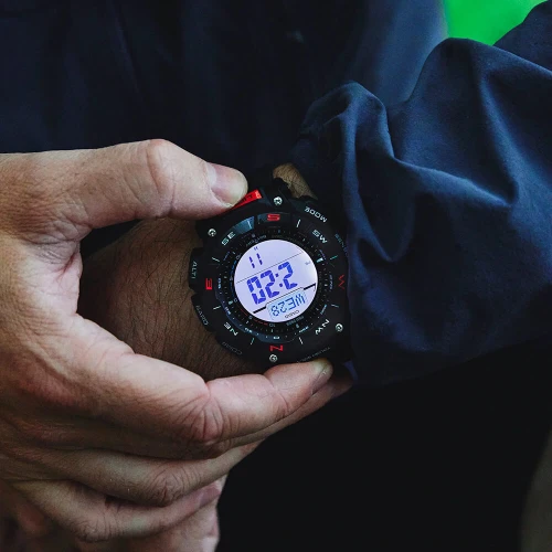 Чоловічий годинник CASIO PRO TREK PRG-340-1ER купити за ціною 16840 грн на сайті - THEWATCH