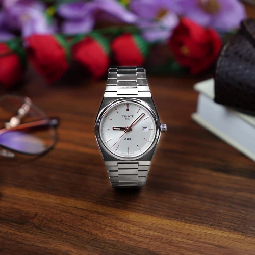 Жіночий годинник TISSOT PRX T137.210.11.031.00 купити за ціною 0 грн на сайті - THEWATCH