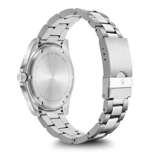 Чоловічий годинник VICTORINOX SWISS ARMY MAVERICK V242007 купити за ціною 31777 грн на сайті - THEWATCH