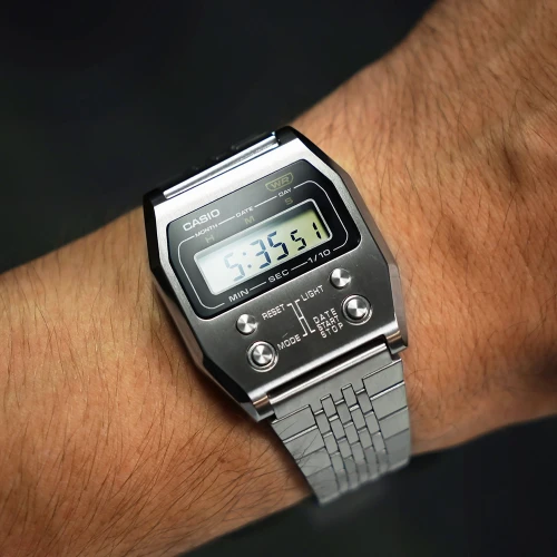 Чоловічий годинник CASIO VINTAGE A1100D-1EF купити за ціною 9340 грн на сайті - THEWATCH