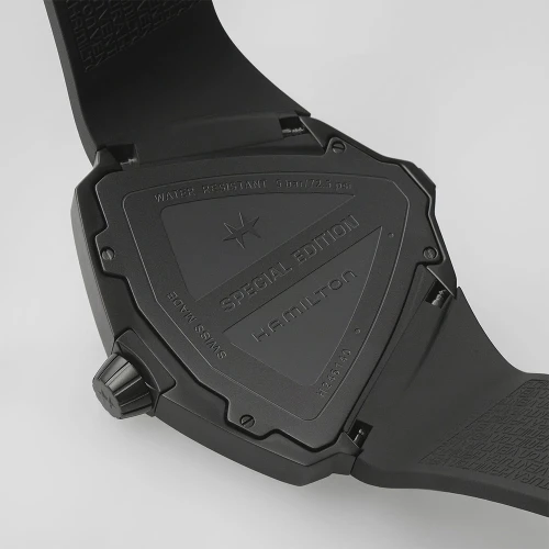 Чоловічий годинник HAMILTON VENTURA XXL BRIGHT DUNE LIMITED EDITION H24614330 купити за ціною 95060 грн на сайті - THEWATCH