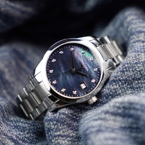 Жіночий годинник LONGINES CONQUEST CLASSIC L2.386.4.88.6 купити за ціною 84110 грн на сайті - THEWATCH