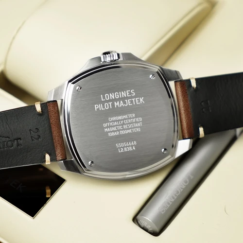 Чоловічий годинник LONGINES HERITAGE AVIGATION PILOT MAJETEK BOX EDITION L2.838.4.53.9 купити за ціною 227420 грн на сайті - THEWATCH
