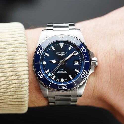 Чоловічий годинник LONGINES HYDROCONQUEST GMT L3.790.4.96.6 купити за ціною 174460 грн на сайті - THEWATCH