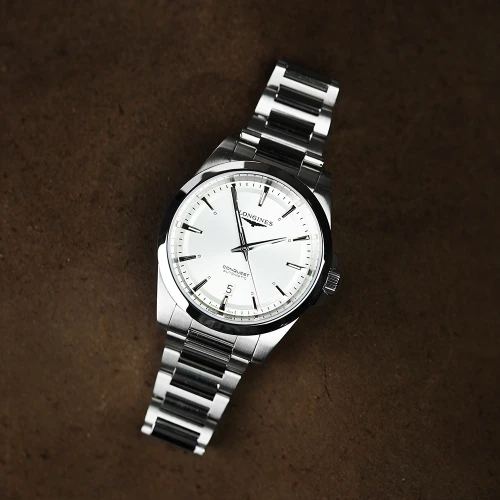 Чоловічий годинник LONGINES CONQUEST L3.830.4.72.6 купити за ціною 121500 грн на сайті - THEWATCH