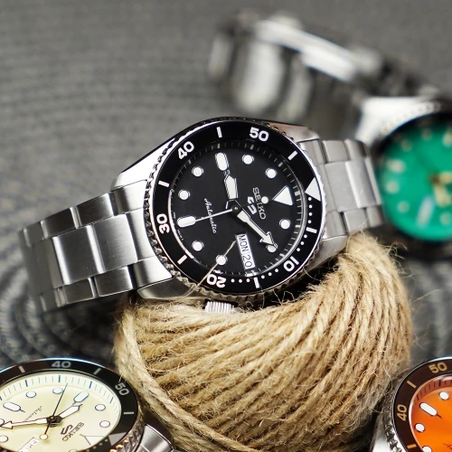 Чоловічий годинник SEIKO 5 SPORTS SRPK29K1 купити за ціною 17700 грн на сайті - THEWATCH