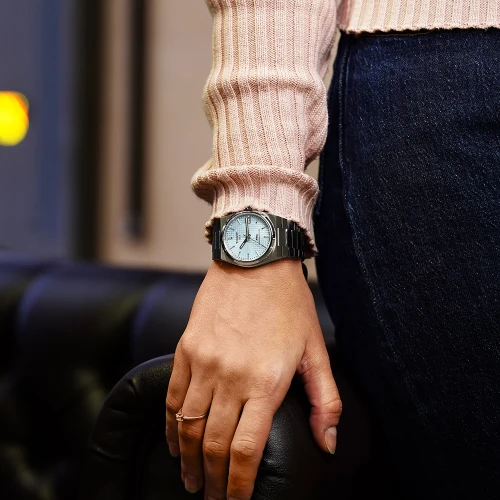 Жіночий годинник TISSOT PRX POWERMATIC 80 35MM T137.207.11.351.00 купити за ціною 38510 грн на сайті - THEWATCH